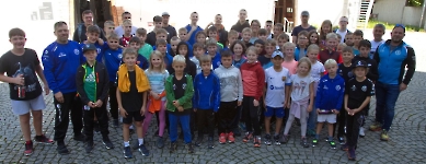 Bayerns junge Ringer beim Graphitbergwerk in Kropfmühl